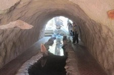 绵阳包罗和商务伴游游中国最美的地下河的词条