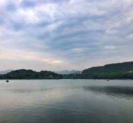 绵阳杭州自助游(杭州自助游旅游攻略)