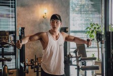 绵阳肌肉男模(肌肉男模板)