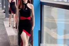 绵阳女孩为挣钱在学校兼职当模特的简单介绍