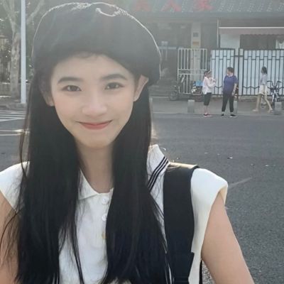 绵阳商务伴游带客户去看海豚表演