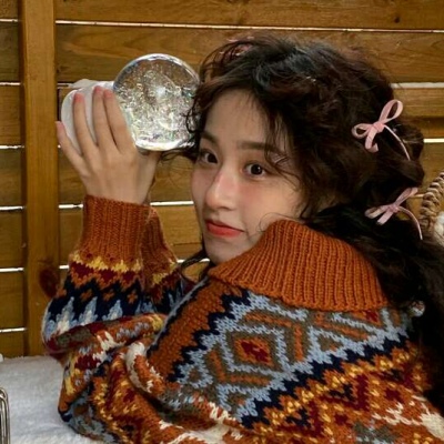 绵阳伴游女生郑晓涵的资料