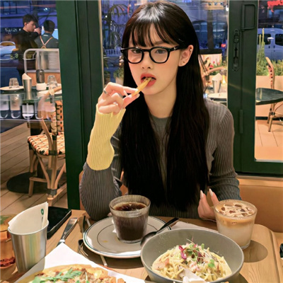 绵阳伴游女生娄婷的资料