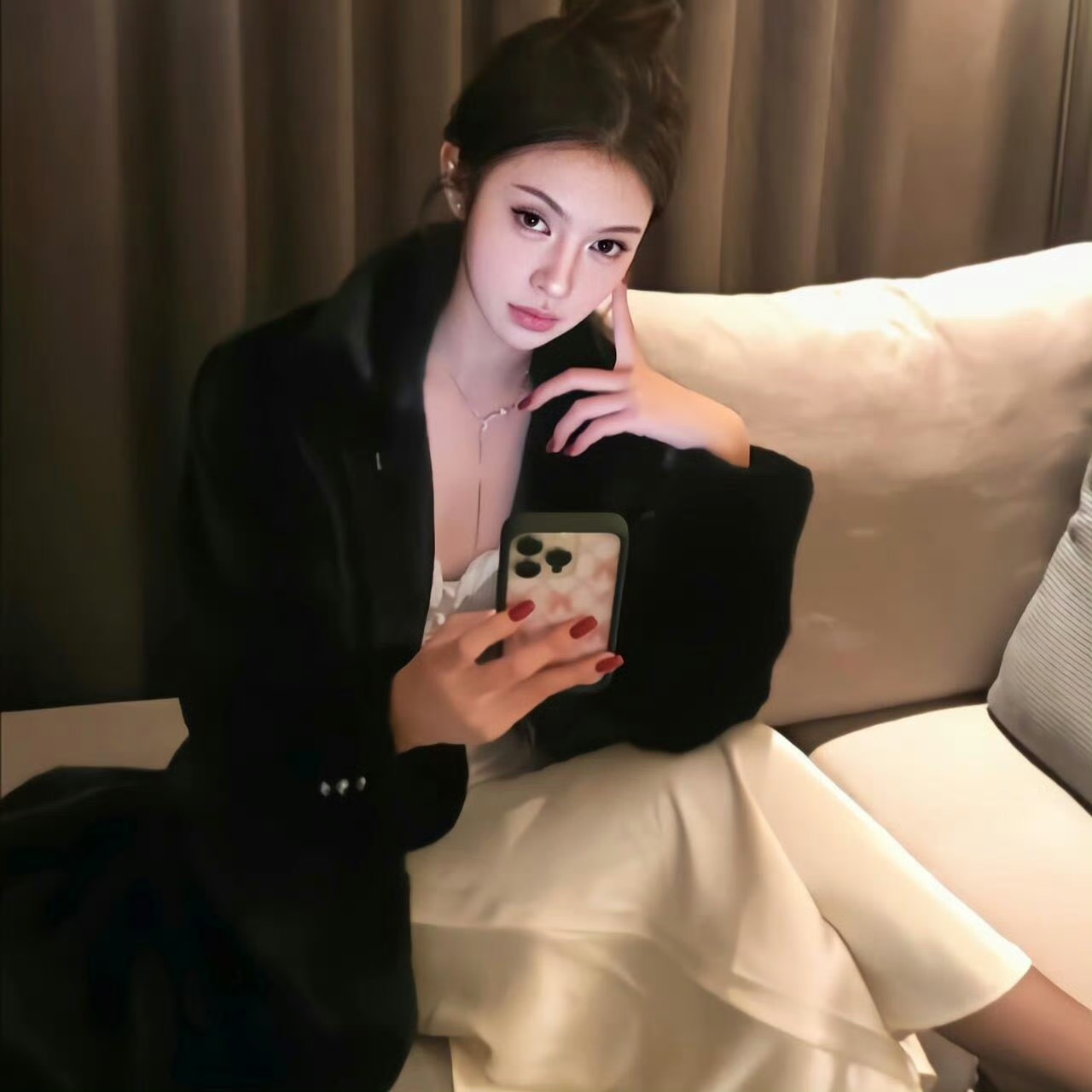 绵阳伴游女生周语言的资料