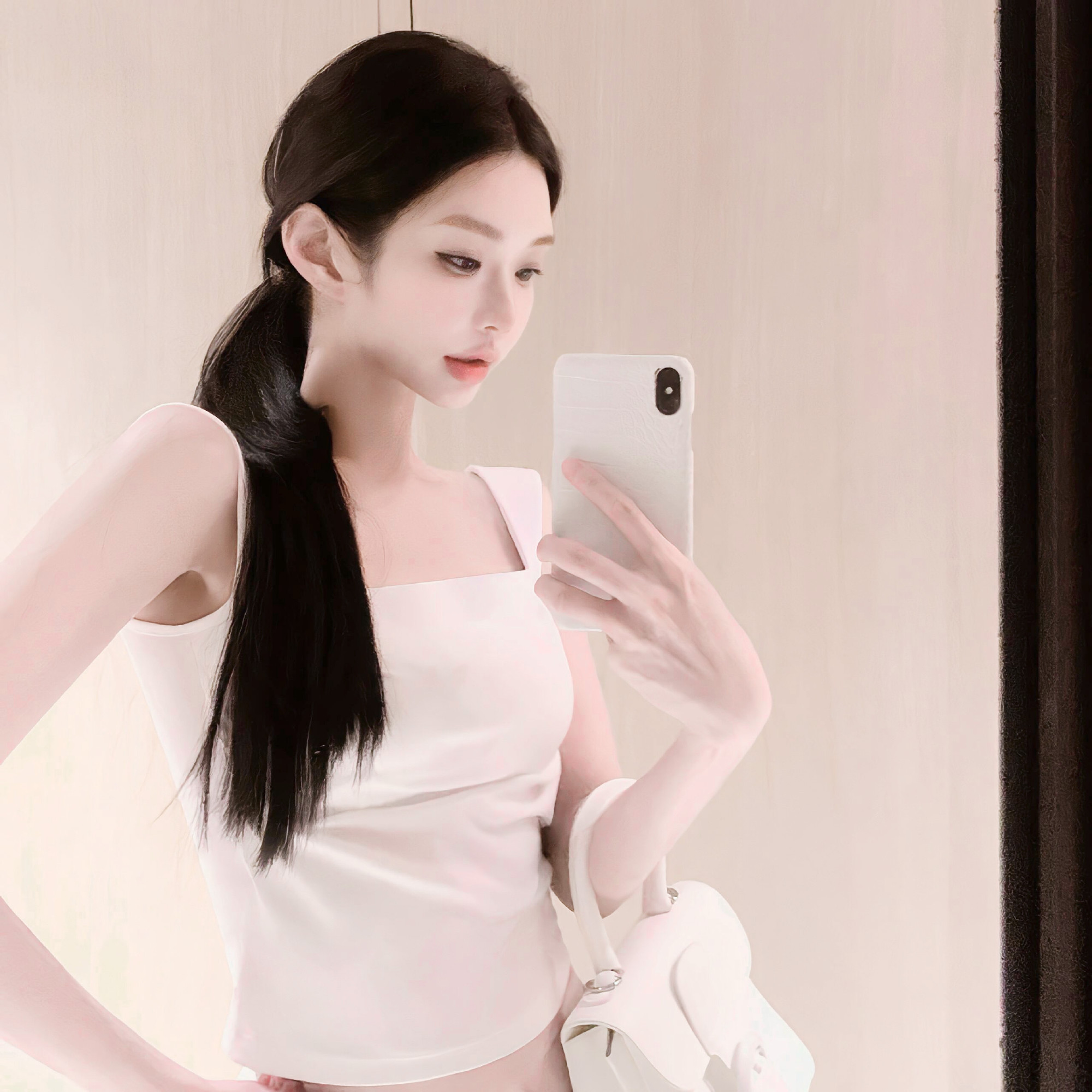 绵阳伴游女生 | 朱雅雯的资料