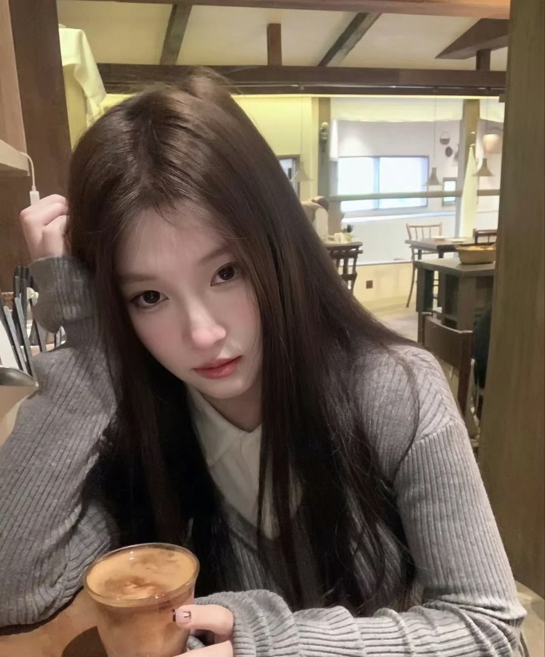绵阳伴游女生 | 柚子🍐的资料