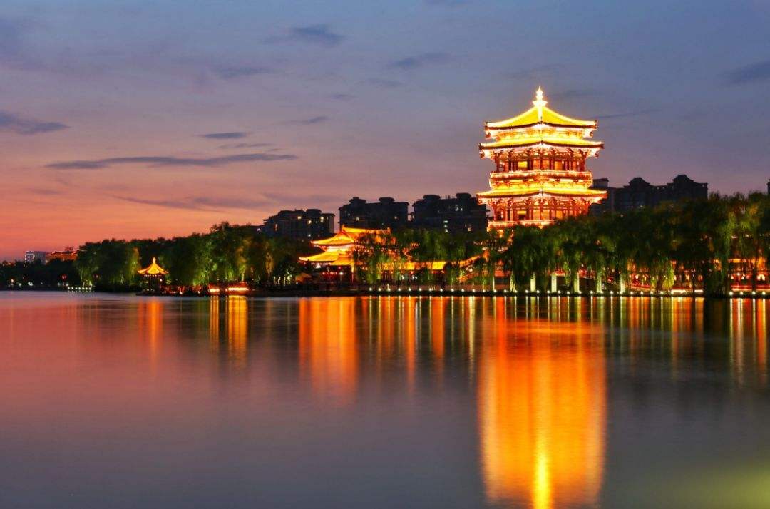 包含私人伴游你走遍中国最美旅行地的词条