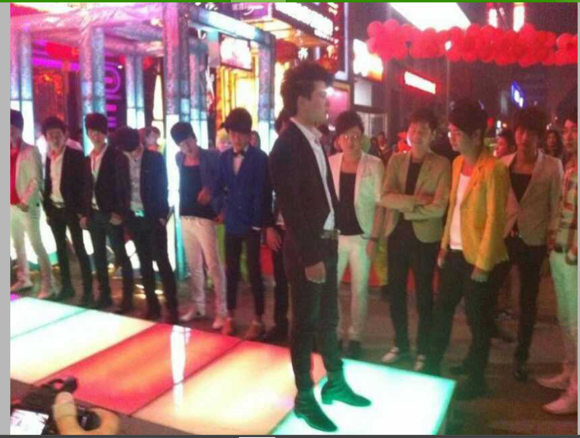 深圳夜总会伴游模特雇用(深圳KTV模特雇用)